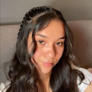 Meet your Posher, Chriselda